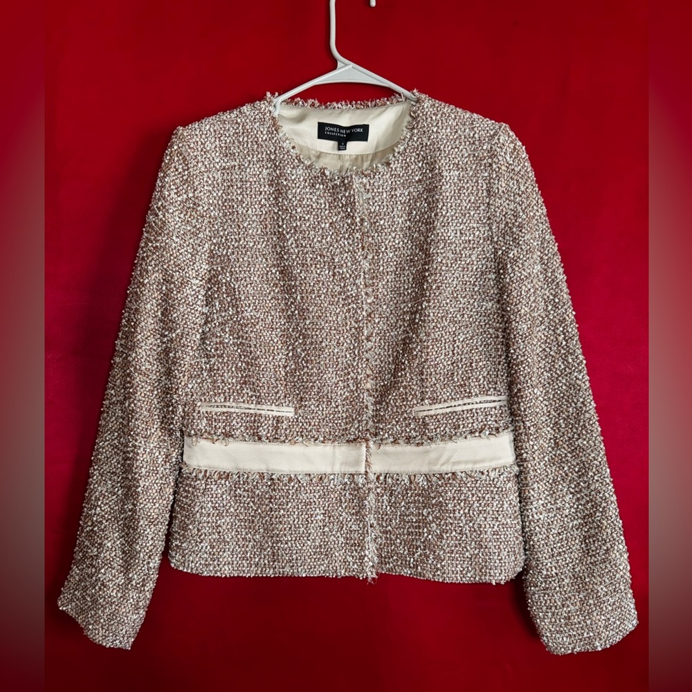 #410-NWT- Jones New York Gorgeous Cream/Gold Tones Textured Blazer MSRP $199